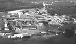 00-0-Copr_2010_Steve_Schluesser-Harbel_Firestone_plantation-main_plant-1964x.jpg